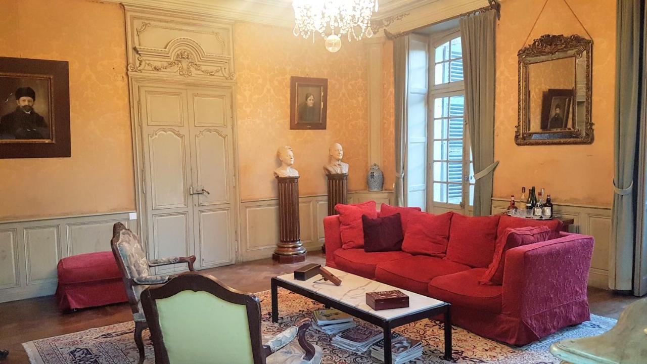 Chateau De Mauvilly Bed and Breakfast Exteriör bild