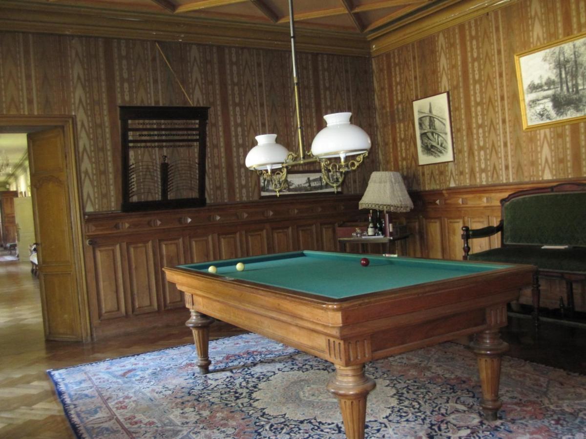 Chateau De Mauvilly Bed and Breakfast Exteriör bild